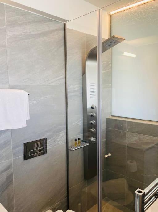 Luxury Maisonette With Shared Pool Афины Экстерьер фото